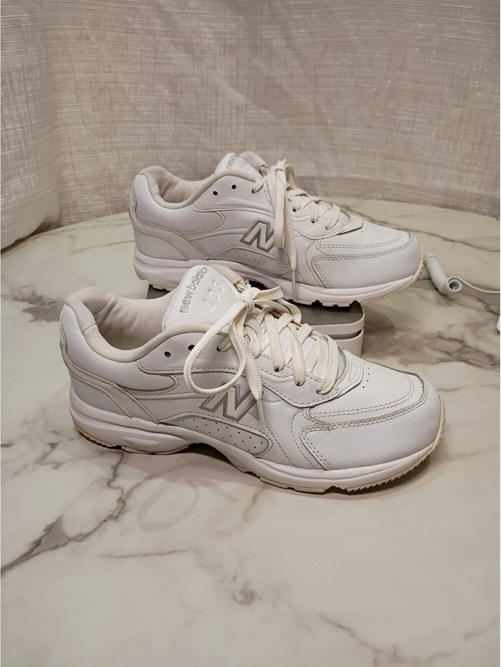 NEW BALANCE WW405WT WHITE LEATHER SHOES WOMENS 9.5SNEAKERS Used